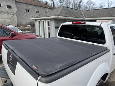 2011 Nissan Frontier SV V6   - Photo 11 - Pittsburgh, PA 15226