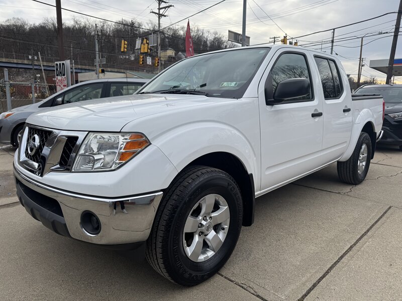 2011 Nissan Frontier SV V6   - Photo 1 - Pittsburgh, PA 15226