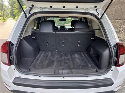 2017 Jeep Compass Latitude   - Photo 15 - Pittsburgh, PA 15226
