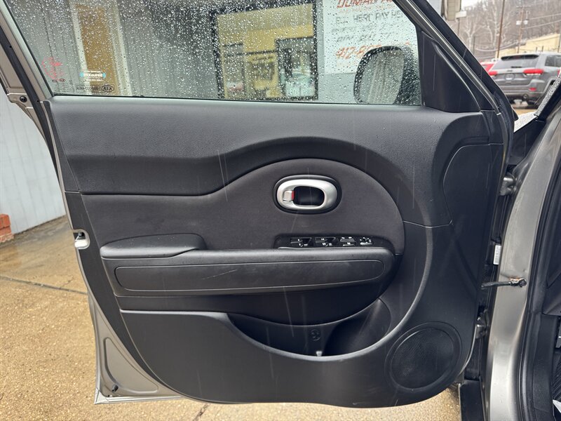 2014 Kia Soul + - Photo 18 - Pittsburgh, PA 15226