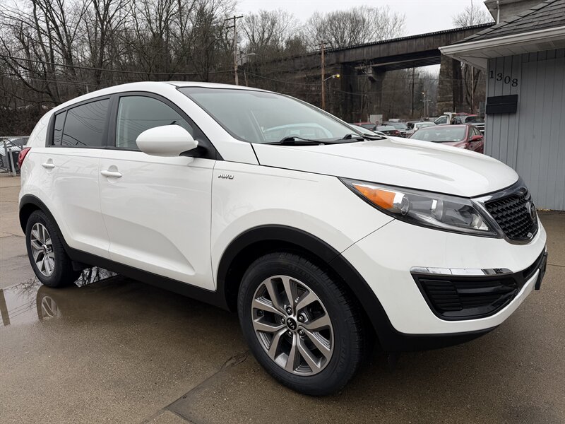 2016 Kia Sportage LX - Photo 5 - Pittsburgh, PA 15226