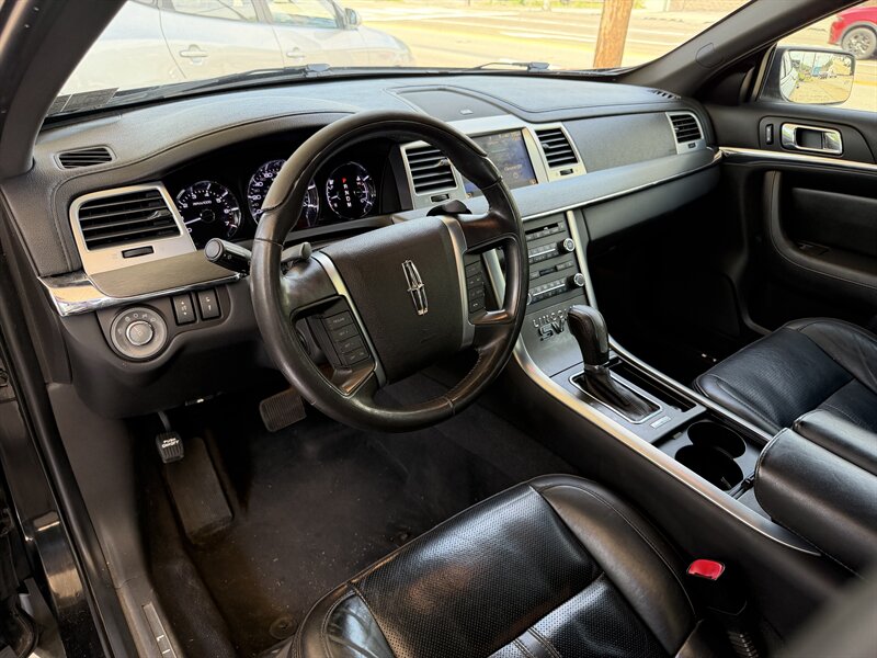 2011 Lincoln MKS EcoBoost - Photo 18 - Pittsburgh, PA 15226