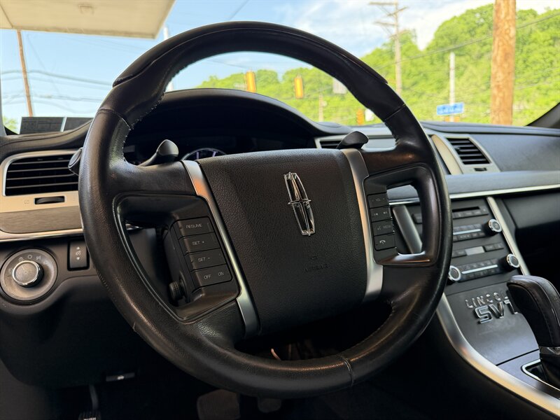 2011 Lincoln MKS EcoBoost - Photo 22 - Pittsburgh, PA 15226