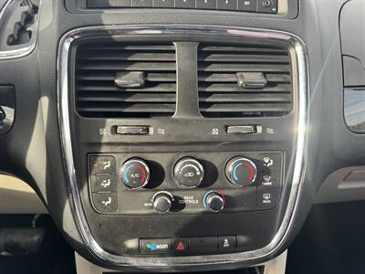 2014 Dodge Grand Caravan SXT   - Photo 23 - Pittsburgh, PA 15226