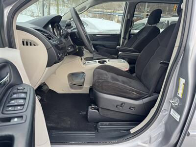 2014 Dodge Grand Caravan SXT   - Photo 17 - Pittsburgh, PA 15226