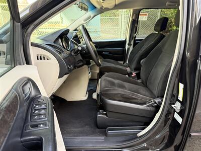 2016 Dodge Grand Caravan American Value Package - Photo 22 - Pittsburgh, PA 15226