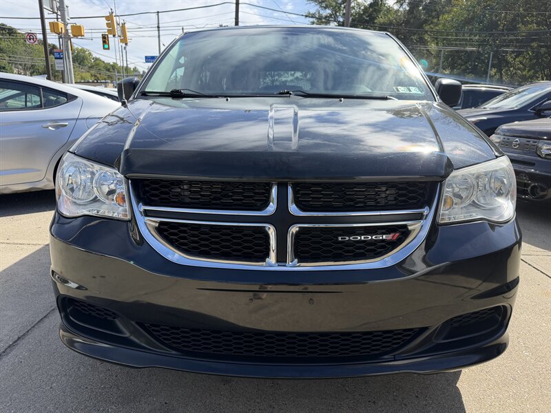 2016 Dodge Grand Caravan American Value Package - Photo 8 - Pittsburgh, PA 15226