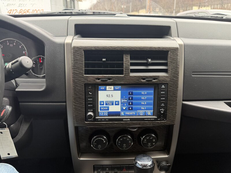 2011 Jeep Liberty Limited - Photo 20 - Pittsburgh, PA 15226