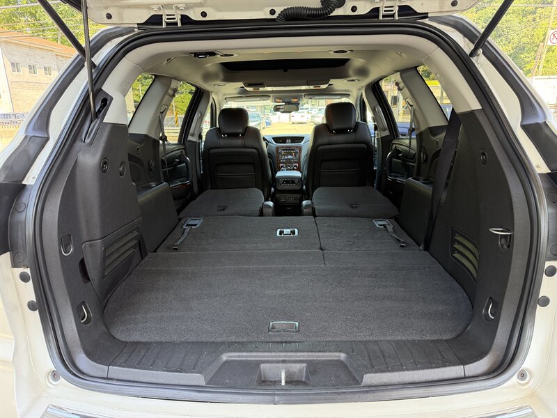 2014 Chevrolet Traverse LTZ - Photo 34 - Pittsburgh, PA 15226