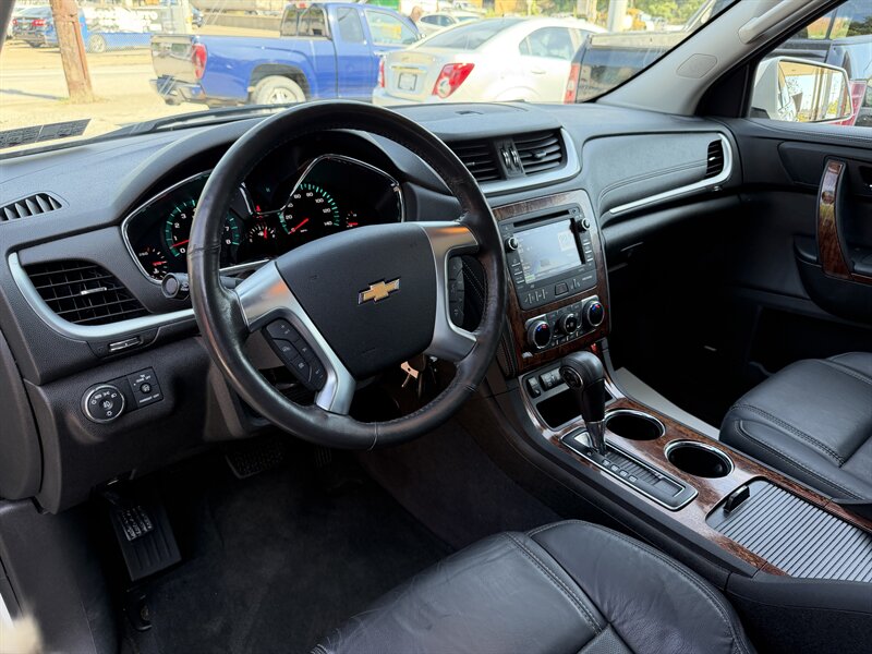 2014 Chevrolet Traverse LTZ - Photo 13 - Pittsburgh, PA 15226