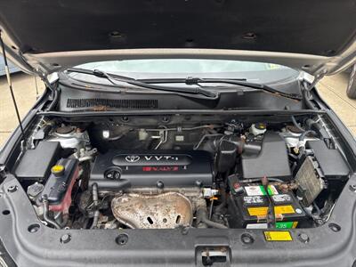 2006 Toyota RAV4   - Photo 16 - Pittsburgh, PA 15226