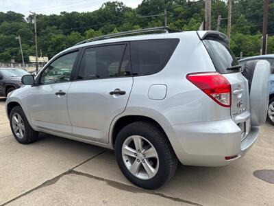 2006 Toyota RAV4   - Photo 2 - Pittsburgh, PA 15226