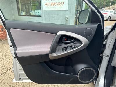 2006 Toyota RAV4   - Photo 30 - Pittsburgh, PA 15226