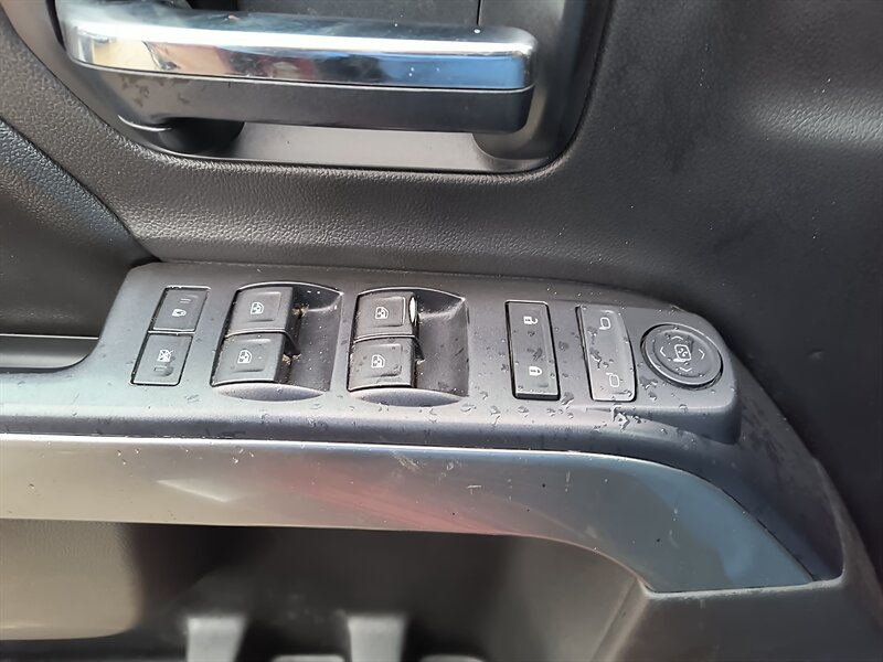 2014 Chevrolet Silverado 1500 LT - Photo 18 - Pittsburgh, PA 15226