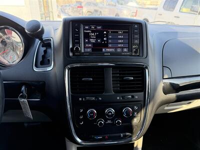 2017 Dodge Grand Caravan SXT   - Photo 19 - Pittsburgh, PA 15226