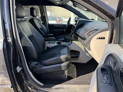 2017 Dodge Grand Caravan SXT   - Photo 23 - Pittsburgh, PA 15226