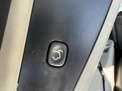 2017 Dodge Grand Caravan SXT   - Photo 29 - Pittsburgh, PA 15226