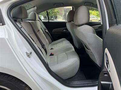 2013 Chevrolet Cruze LS Auto   - Photo 12 - Pittsburgh, PA 15226