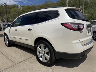 2014 Chevrolet Traverse LTZ   - Photo 2 - Pittsburgh, PA 15226