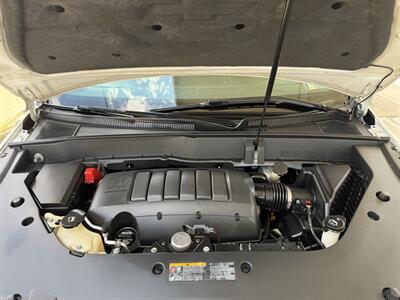 2014 Chevrolet Traverse LTZ   - Photo 11 - Pittsburgh, PA 15226