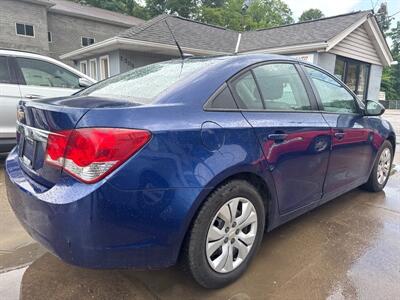 2013 Chevrolet Cruze LS Auto   - Photo 4 - Pittsburgh, PA 15226