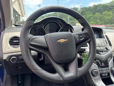 2013 Chevrolet Cruze LS Auto   - Photo 21 - Pittsburgh, PA 15226