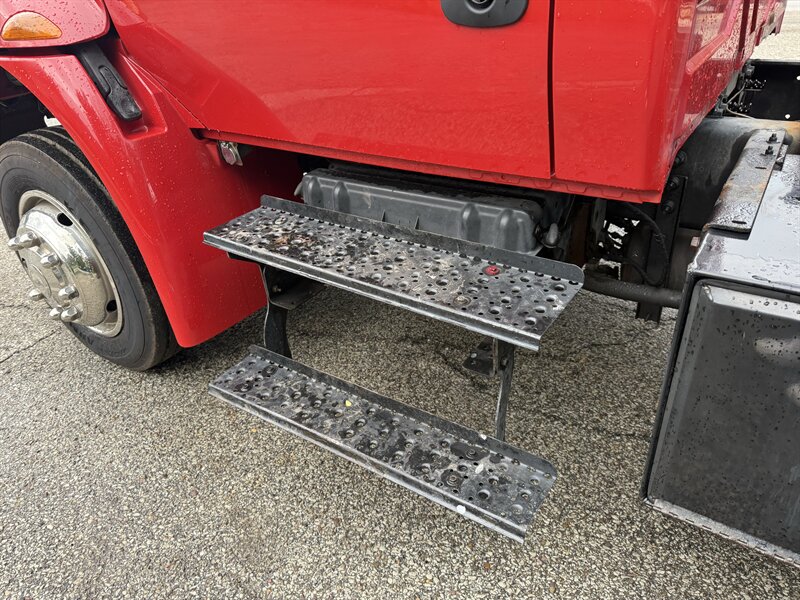 2005 International 4200 - Photo 21 - Pittsburgh, PA 15226