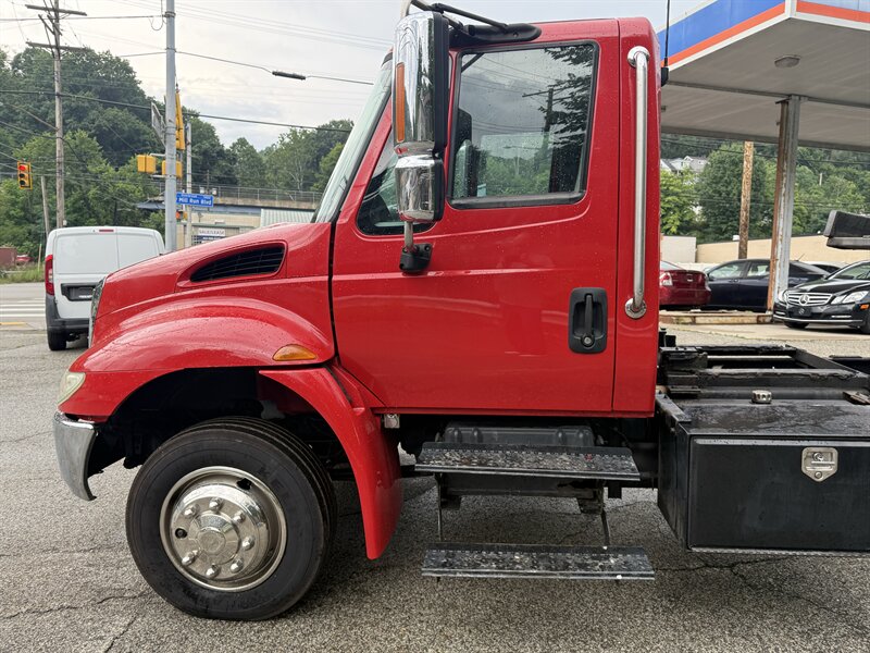 2005 International 4200 - Photo 23 - Pittsburgh, PA 15226