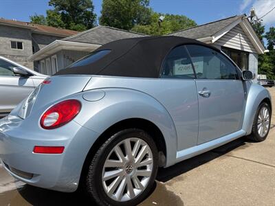 2009 Volkswagen New Beetle Convertible   - Photo 4 - Pittsburgh, PA 15226