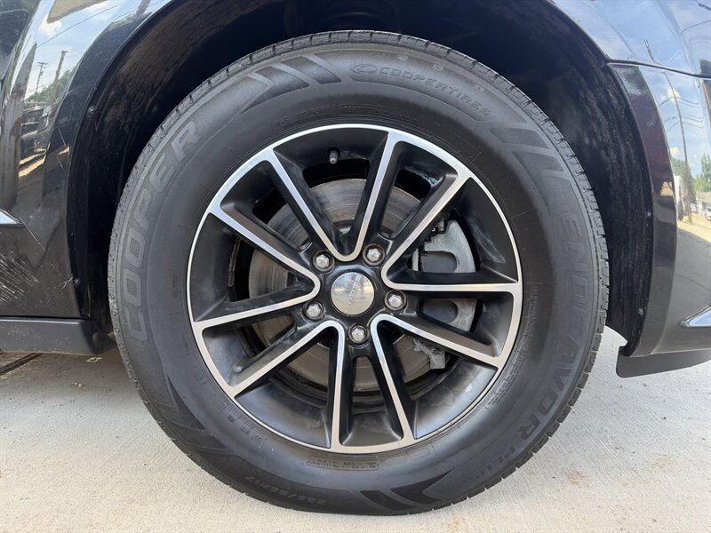 2017 Dodge Grand Caravan GT - Photo 10 - Pittsburgh, PA 15226