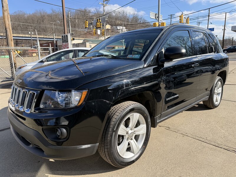 2014 Jeep Compass Sport   - Photo 1 - Pittsburgh, PA 15226