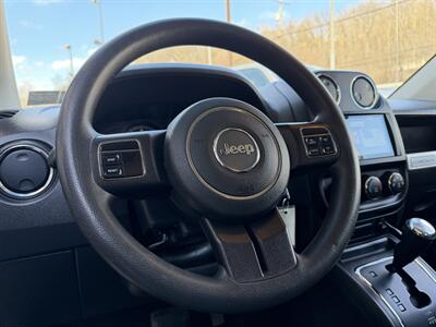 2014 Jeep Compass Sport   - Photo 17 - Pittsburgh, PA 15226