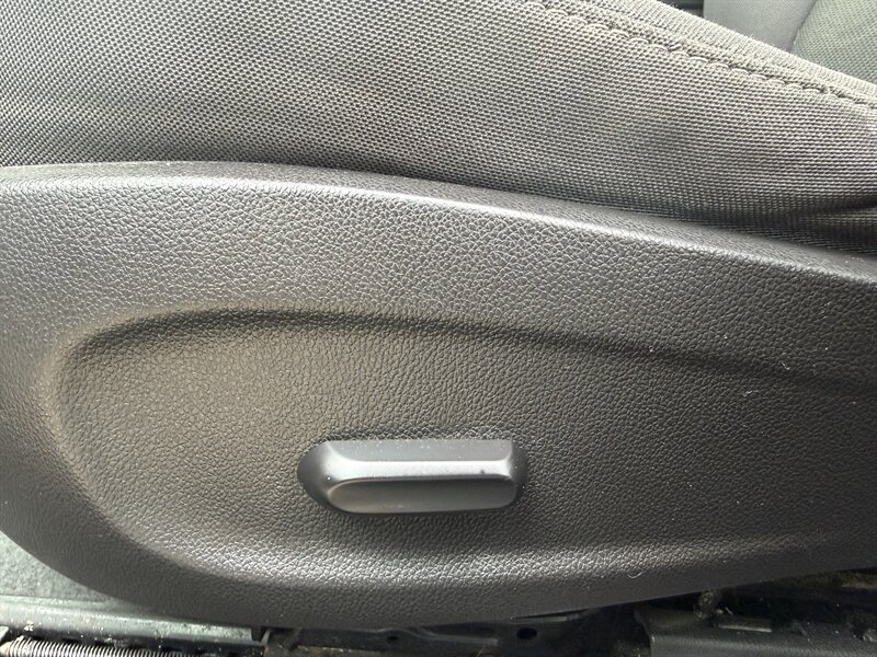 2016 Chevrolet Cruze Limited LT - Photo 15 - Pittsburgh, PA 15226