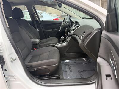 2016 Chevrolet Cruze Limited LT - Photo 22 - Pittsburgh, PA 15226