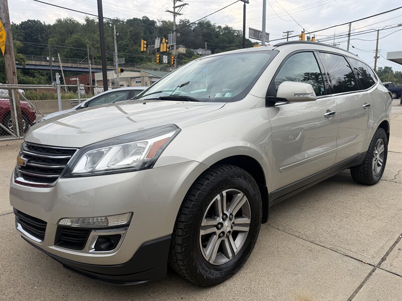 2016 Chevrolet Traverse LT   - Photo 1 - Pittsburgh, PA 15226