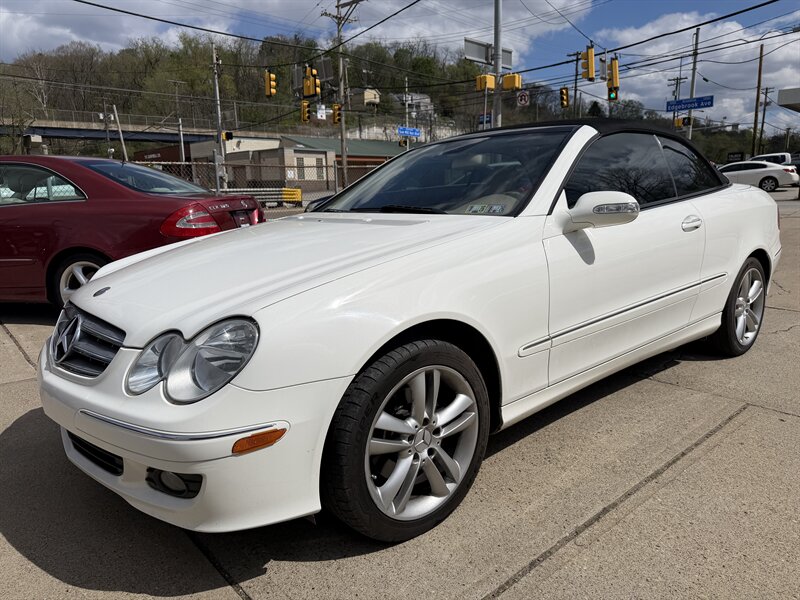 2006 Mercedes-Benz CLK 350   - Photo 1 - Pittsburgh, PA 15226