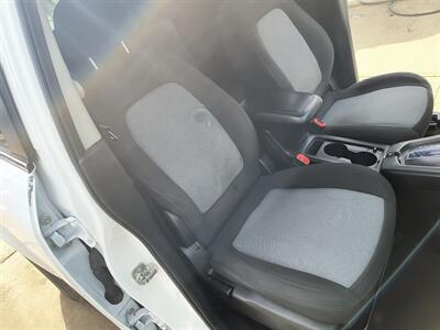 2014 Chevrolet Captiva Sport LT   - Photo 9 - Pittsburgh, PA 15226