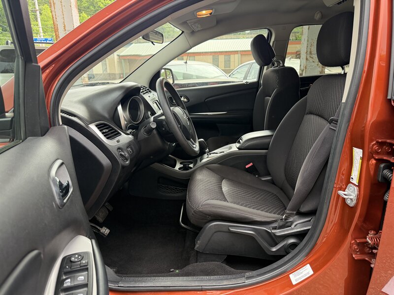 2014 Dodge Journey SXT - Photo 23 - Pittsburgh, PA 15226