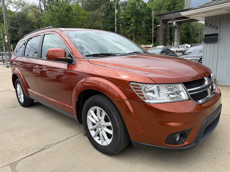 2014 Dodge Journey SXT - Photo 8 - Pittsburgh, PA 15226