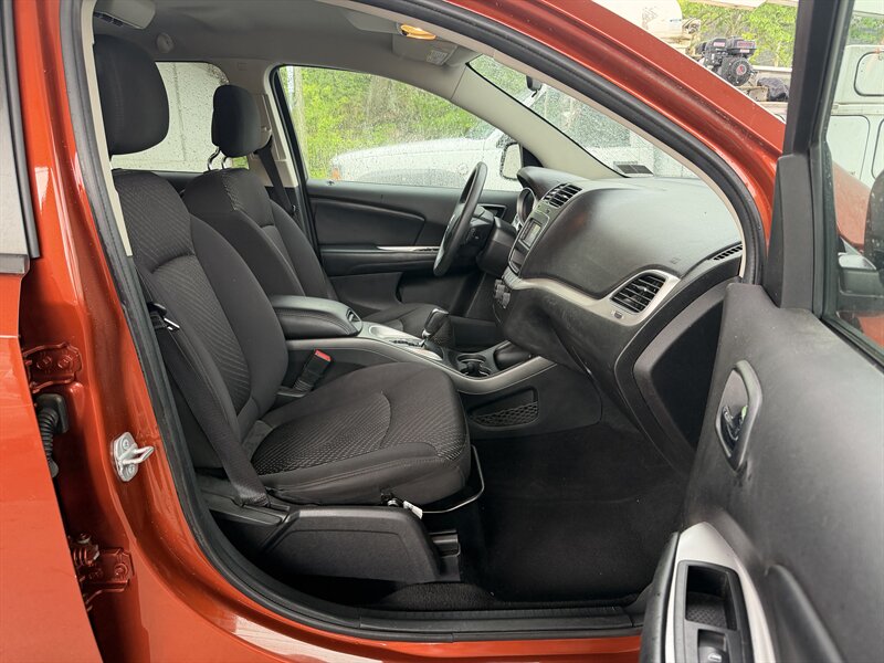 2014 Dodge Journey SXT - Photo 31 - Pittsburgh, PA 15226