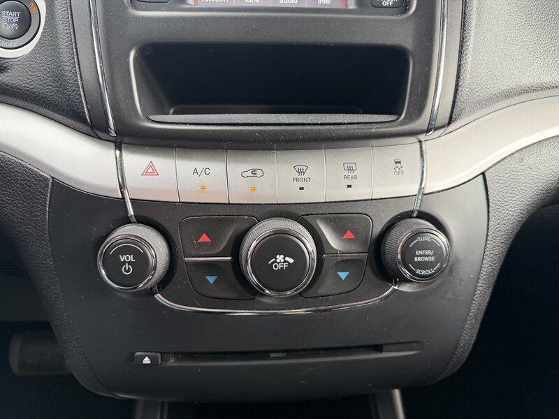 2014 Dodge Journey SXT - Photo 29 - Pittsburgh, PA 15226