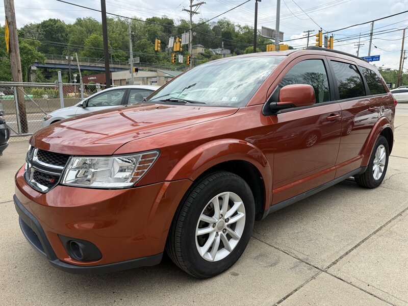 2014 Dodge Journey SXT - Photo 2 - Pittsburgh, PA 15226