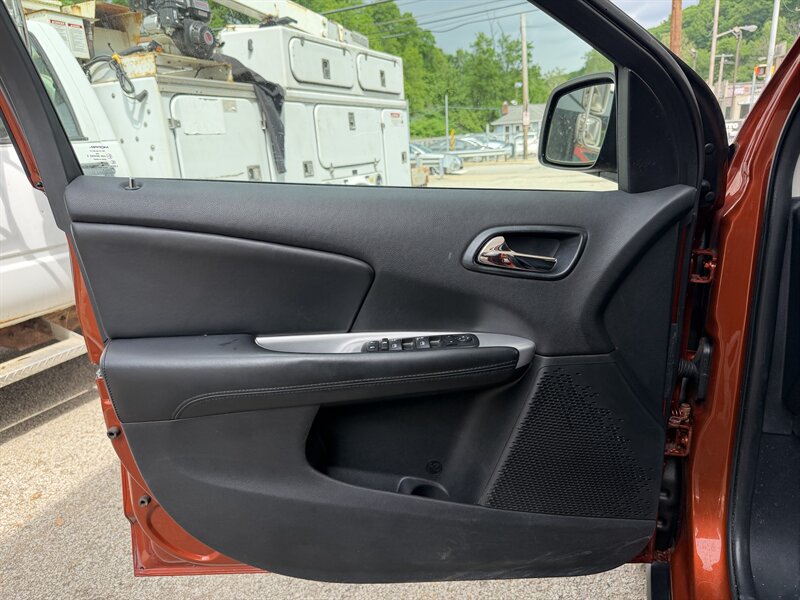 2014 Dodge Journey SXT - Photo 20 - Pittsburgh, PA 15226