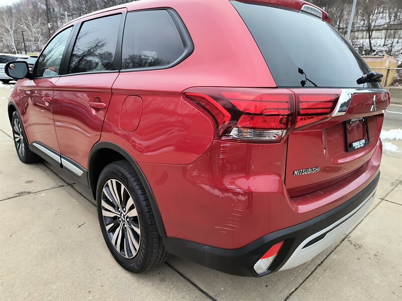2019 Mitsubishi Outlander ES - Photo 2 - Pittsburgh, PA 15226