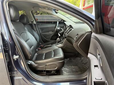 2015 Chevrolet Cruze 2LT Auto   - Photo 24 - Pittsburgh, PA 15226