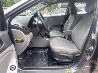 2015 Hyundai ACCENT GLS   - Photo 8 - Pittsburgh, PA 15226