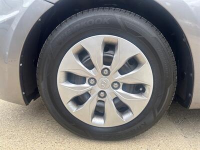 2015 Hyundai ACCENT GLS   - Photo 20 - Pittsburgh, PA 15226