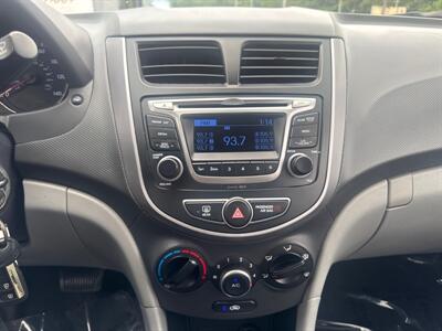 2015 Hyundai ACCENT GLS   - Photo 25 - Pittsburgh, PA 15226