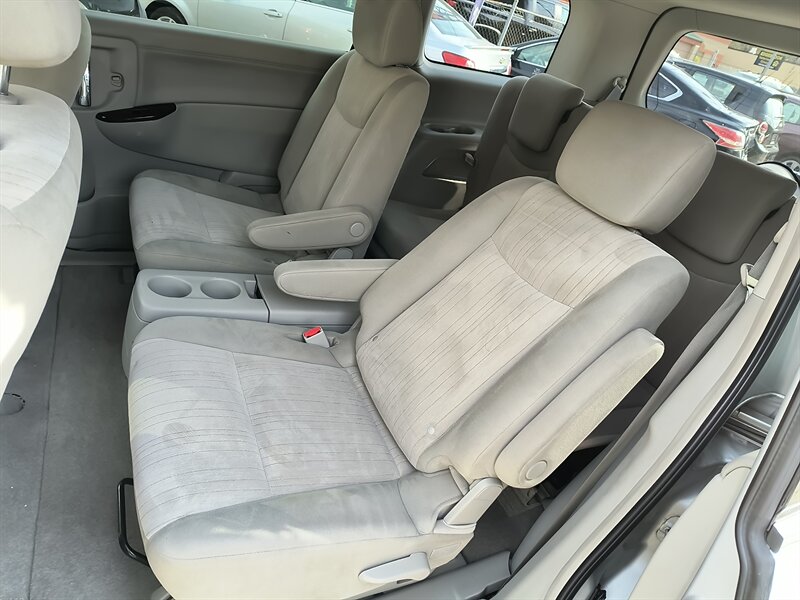 2013 Nissan Quest 3.5 SV - Photo 10 - Pittsburgh, PA 15226
