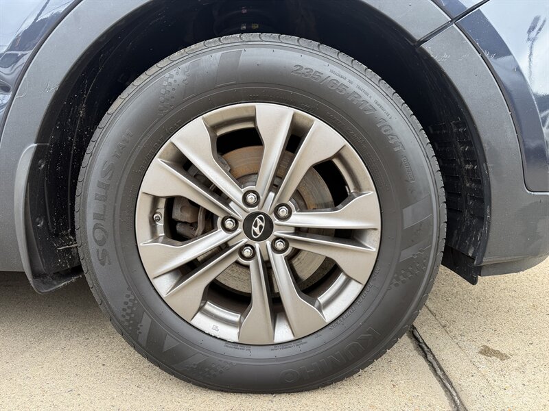 2015 Hyundai Santa Fe 2.4L SPORT - Photo 9 - Pittsburgh, PA 15226